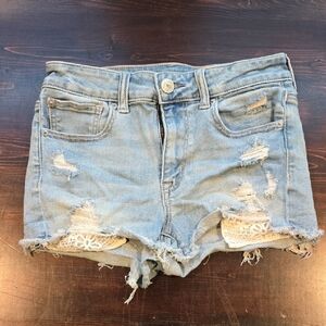 American Eagle Outfitters Light Wash Distressed Denim High Rise Shortie 2 Lace